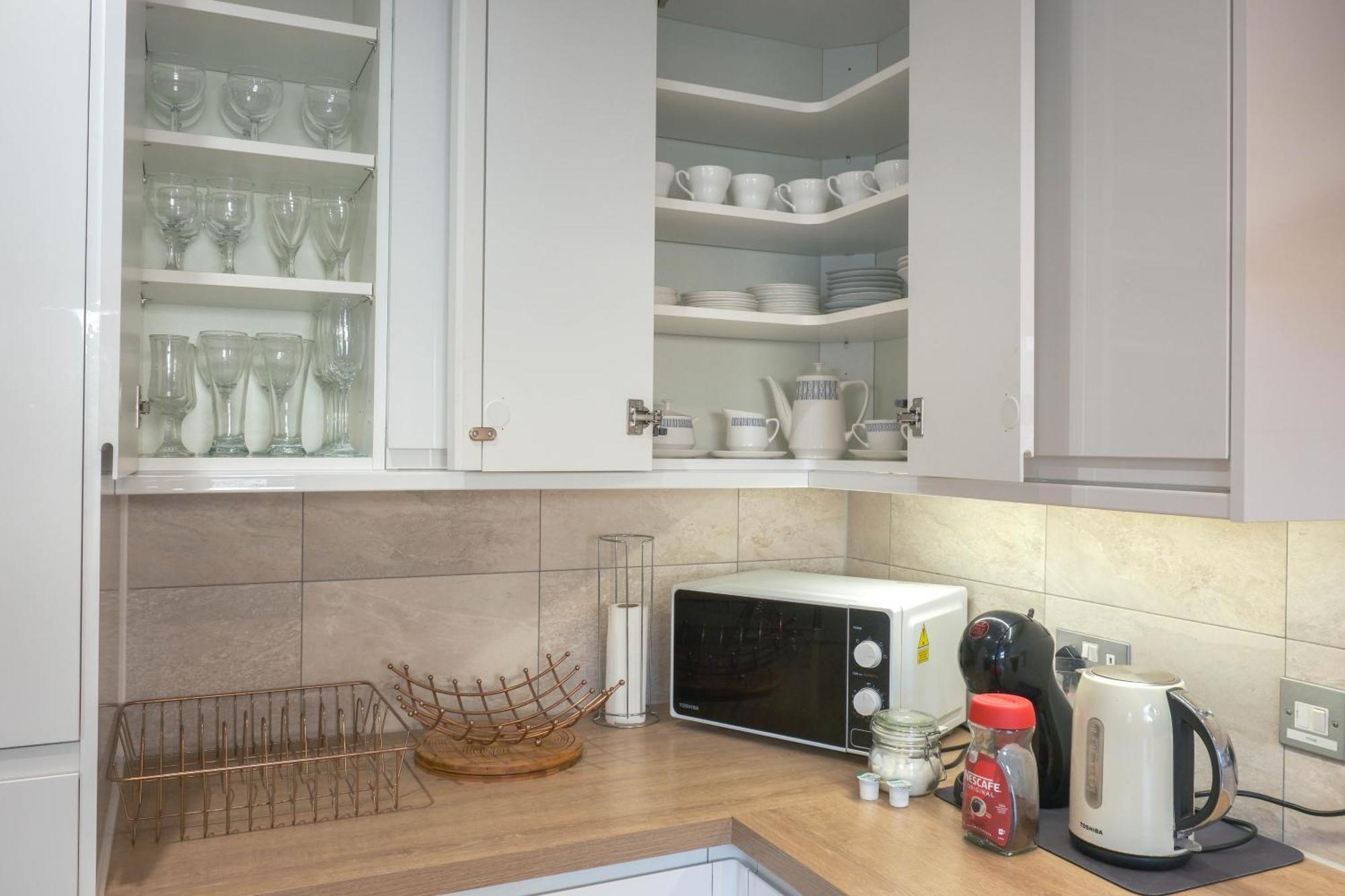 Beachfront Retreat 3 Bedroom 3 Bathroom Seaside With Free Parking Апартаменты Борнмут