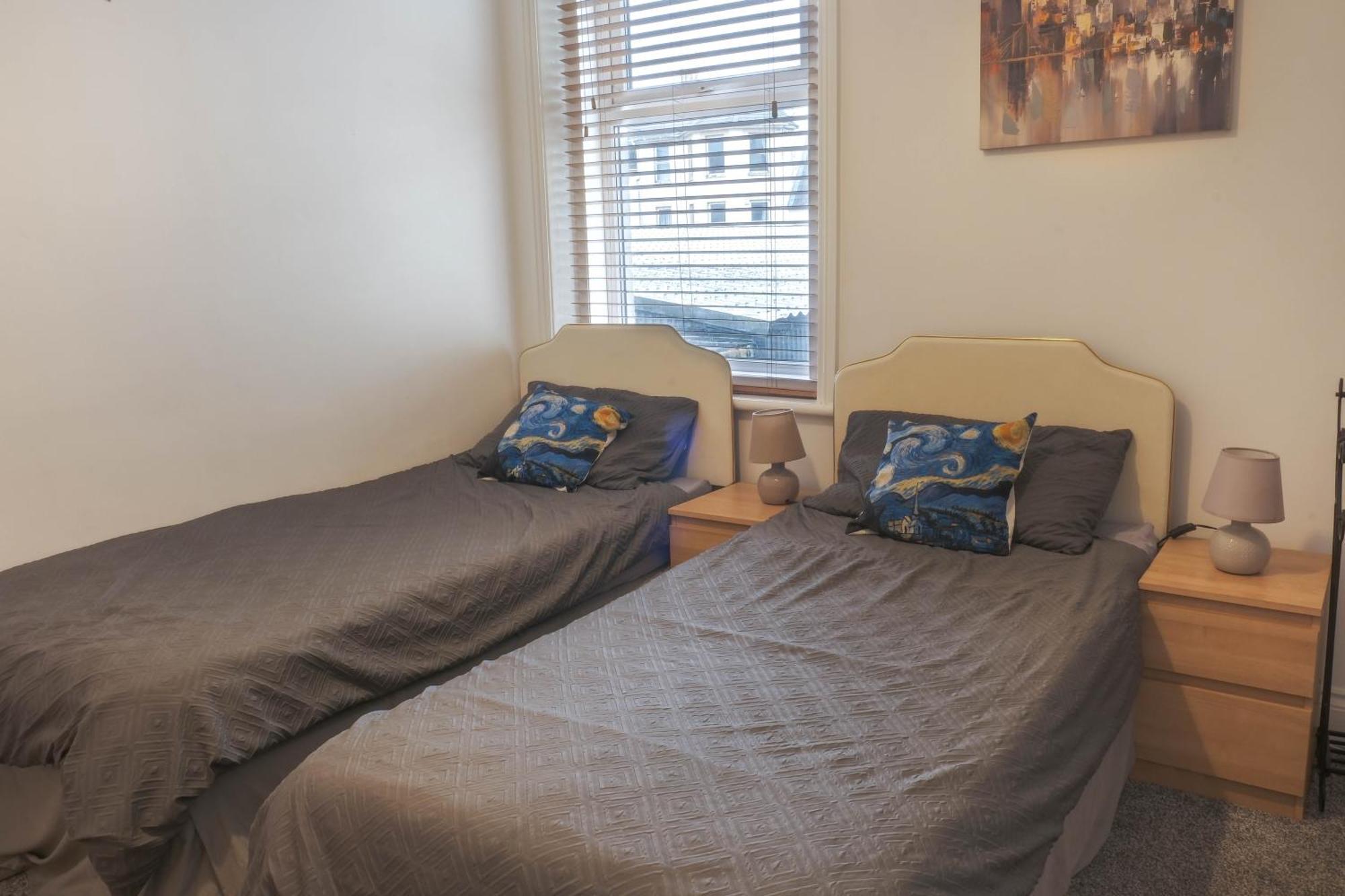 Beachfront Retreat 3 Bedroom 3 Bathroom Seaside With Free Parking * Bournemouth